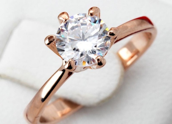 Jewelry - Gorgeous ring